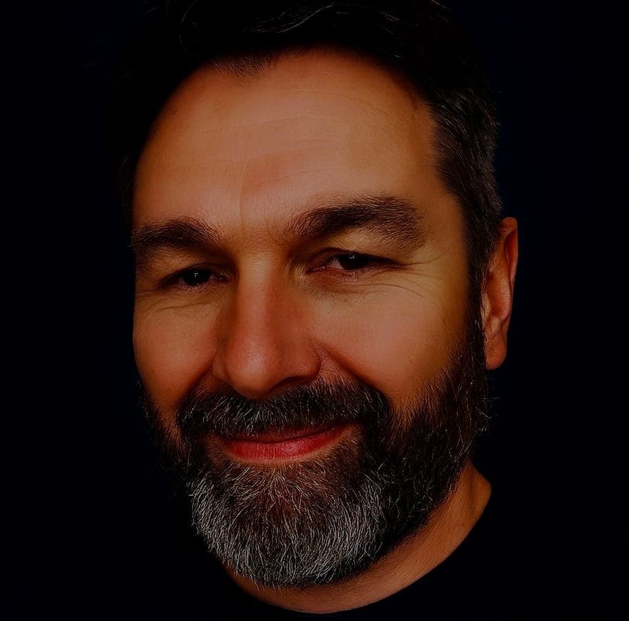 Gary Cheers - AI trainer and founder of Wingenious